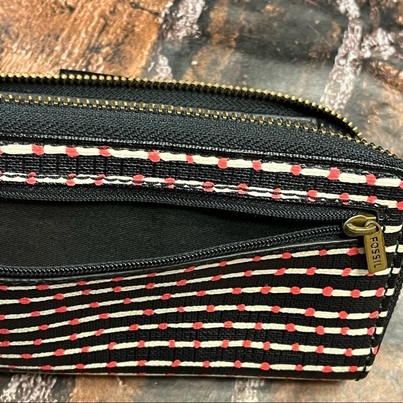 Fossil Madison Zip Around Clutch Wallet Wristlet Black White Stripes Red Dots - Picture 8 of 10